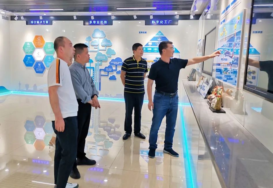 合作迎接新挑战，打造沥拌智能化